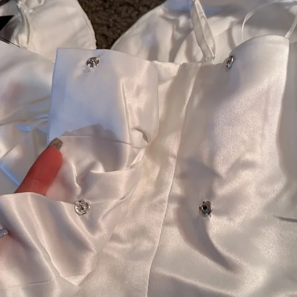 🤍 BRAND NEW WHITE DRESS 🤍 - Picture 4 of 6